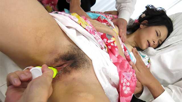 Japanhdv Kimono Lady  Ako Nishino gets a gang of men to fuck her